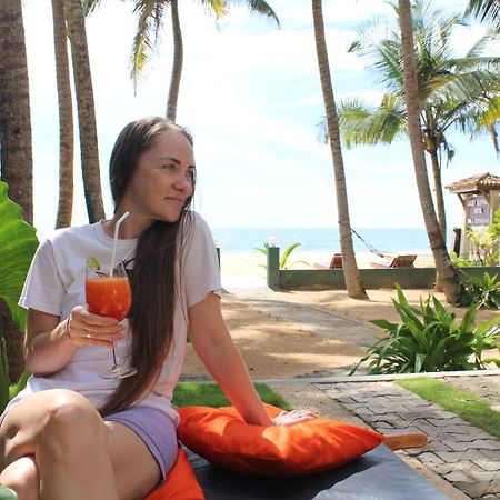 Prana Beach Hotel Ex Guli ヒッカドゥワ エクステリア 写真