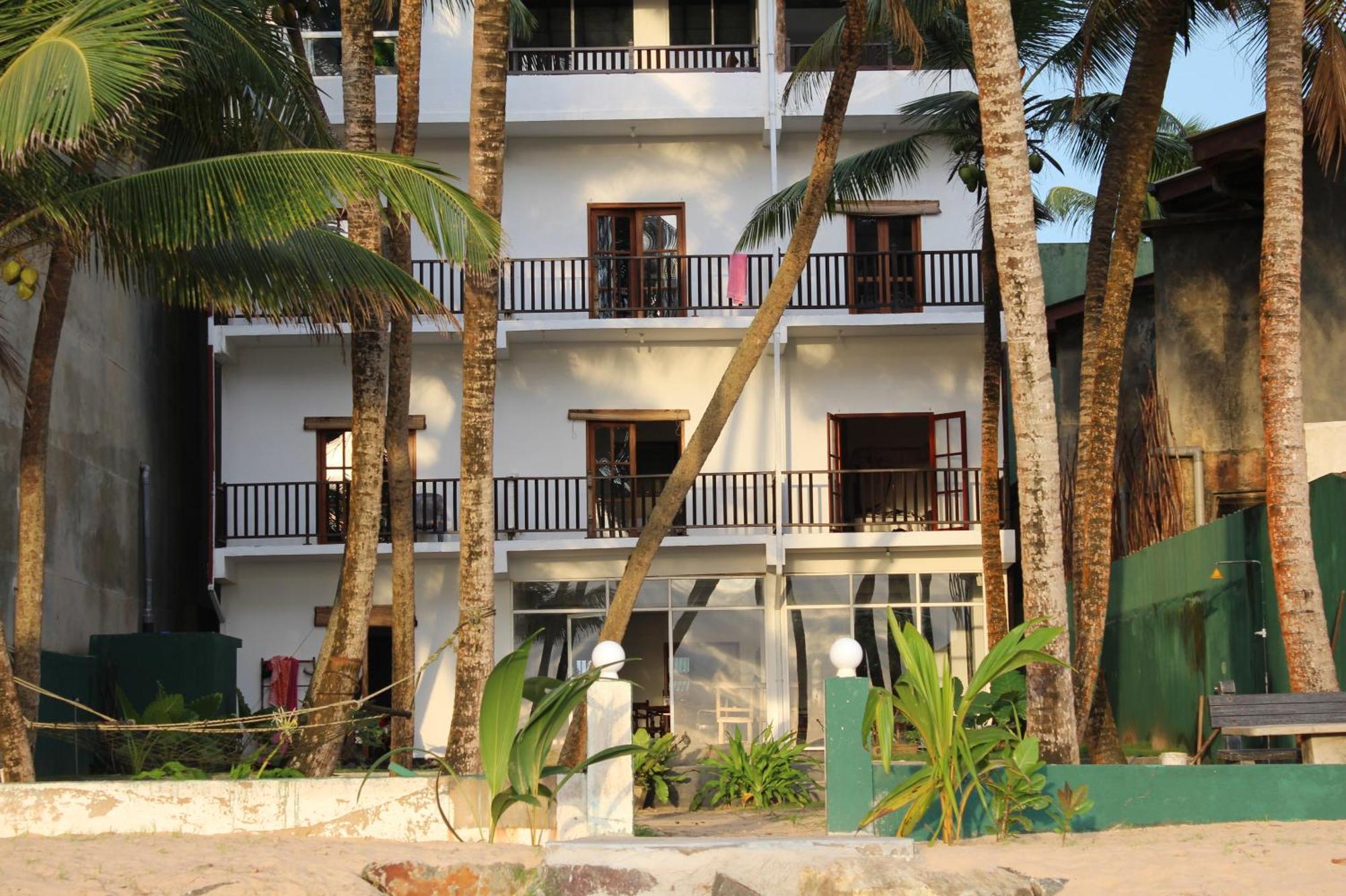 Prana Beach Hotel Ex Guli ヒッカドゥワ エクステリア 写真