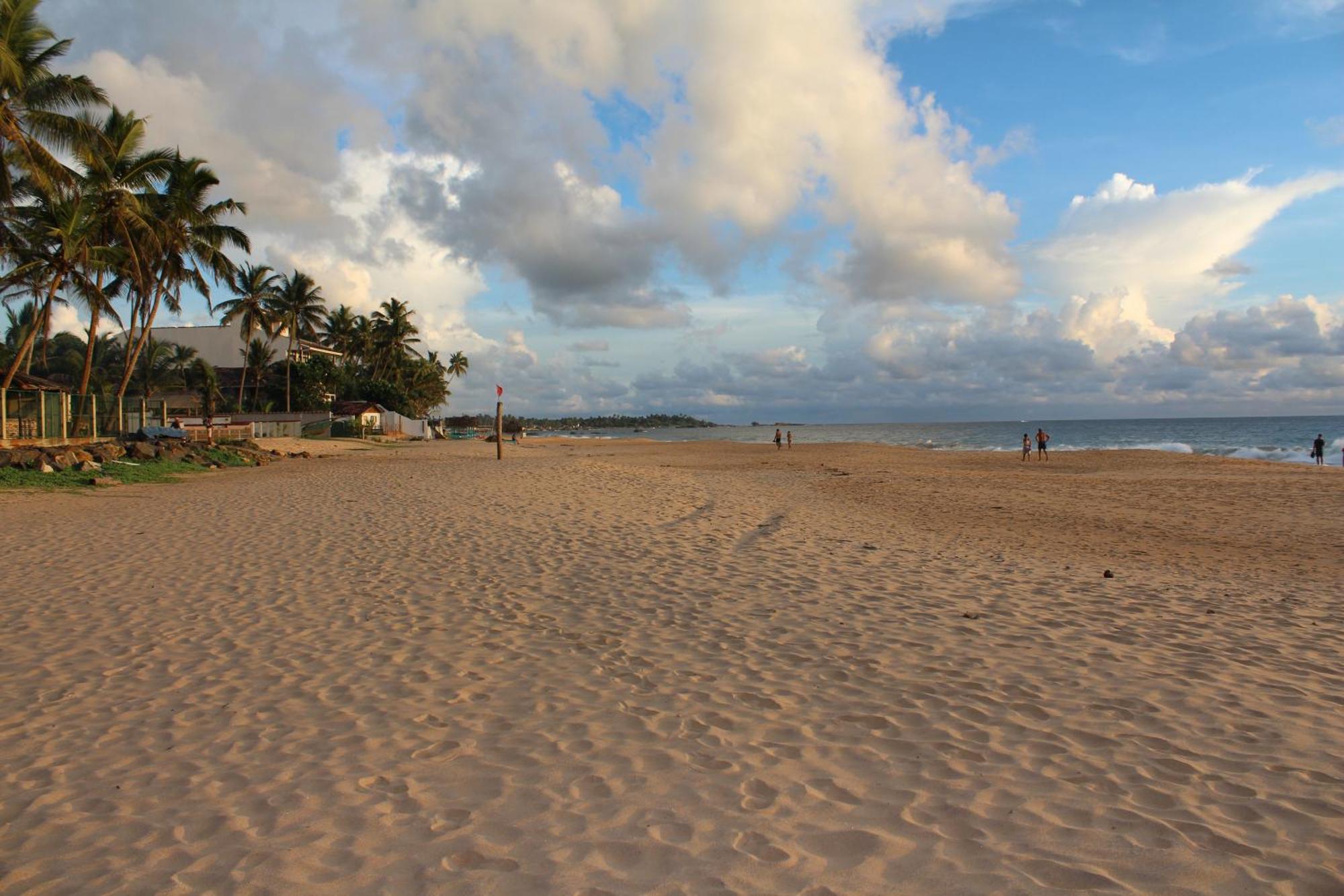 Prana Beach Hotel Ex Guli ヒッカドゥワ エクステリア 写真
