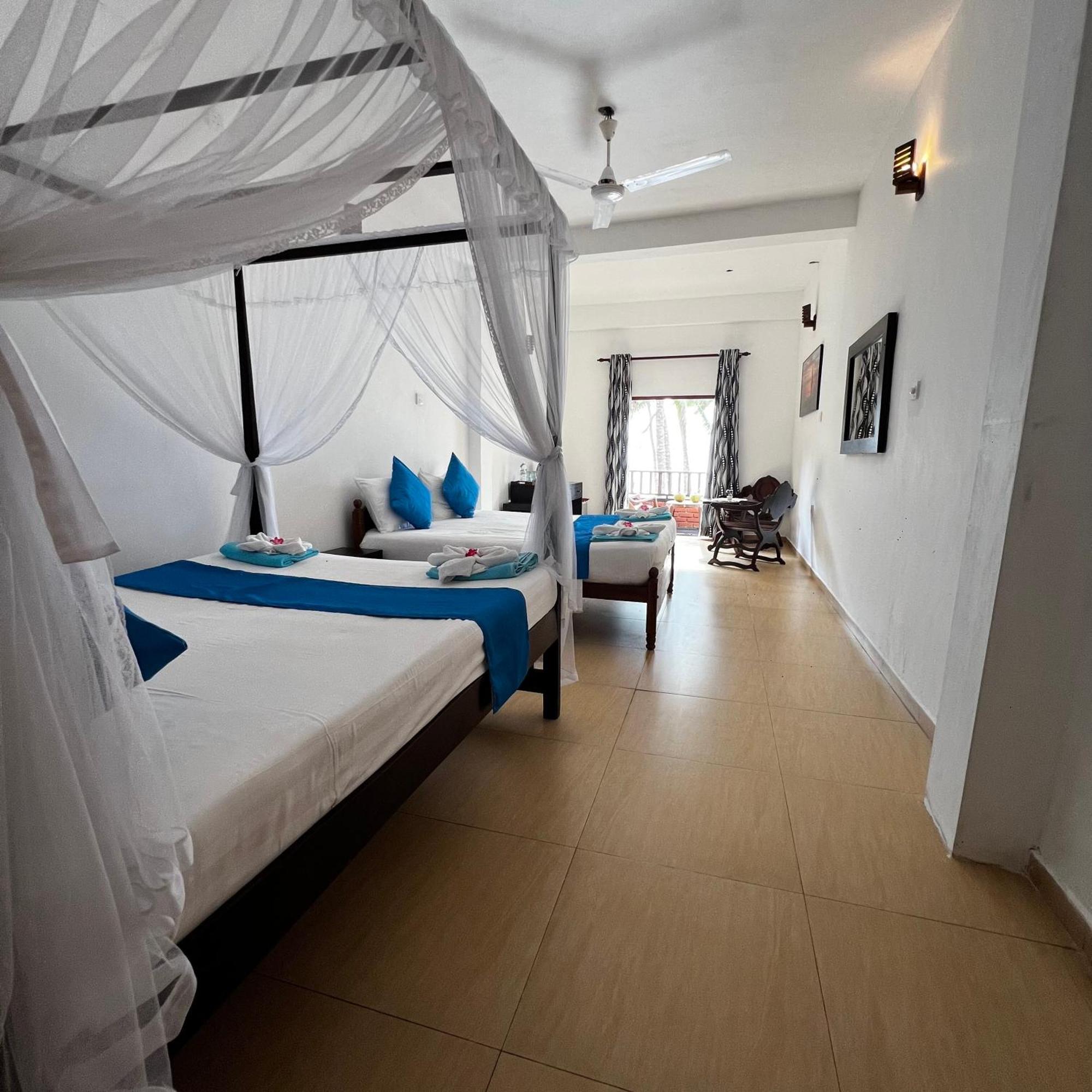 Prana Beach Hotel Ex Guli ヒッカドゥワ エクステリア 写真
