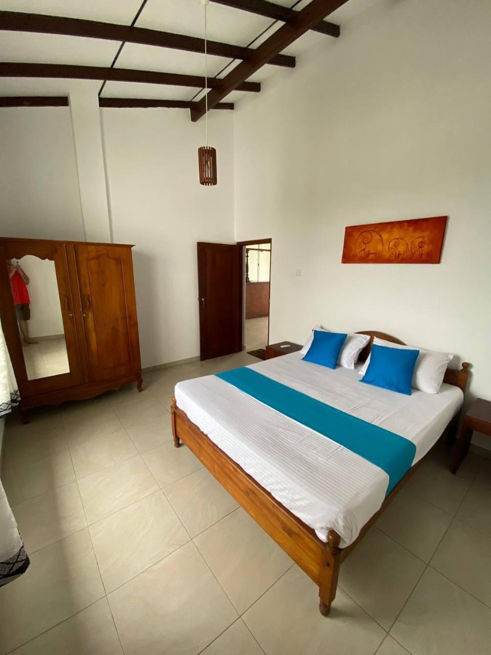 Prana Beach Hotel Ex Guli ヒッカドゥワ エクステリア 写真